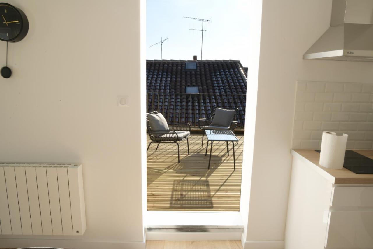 T2 De 55M2 Avec Toit Terrasse, Hyper Centre, Wifi, Draps, Savons Et Serviettes Fournis 코냐크 외부 사진